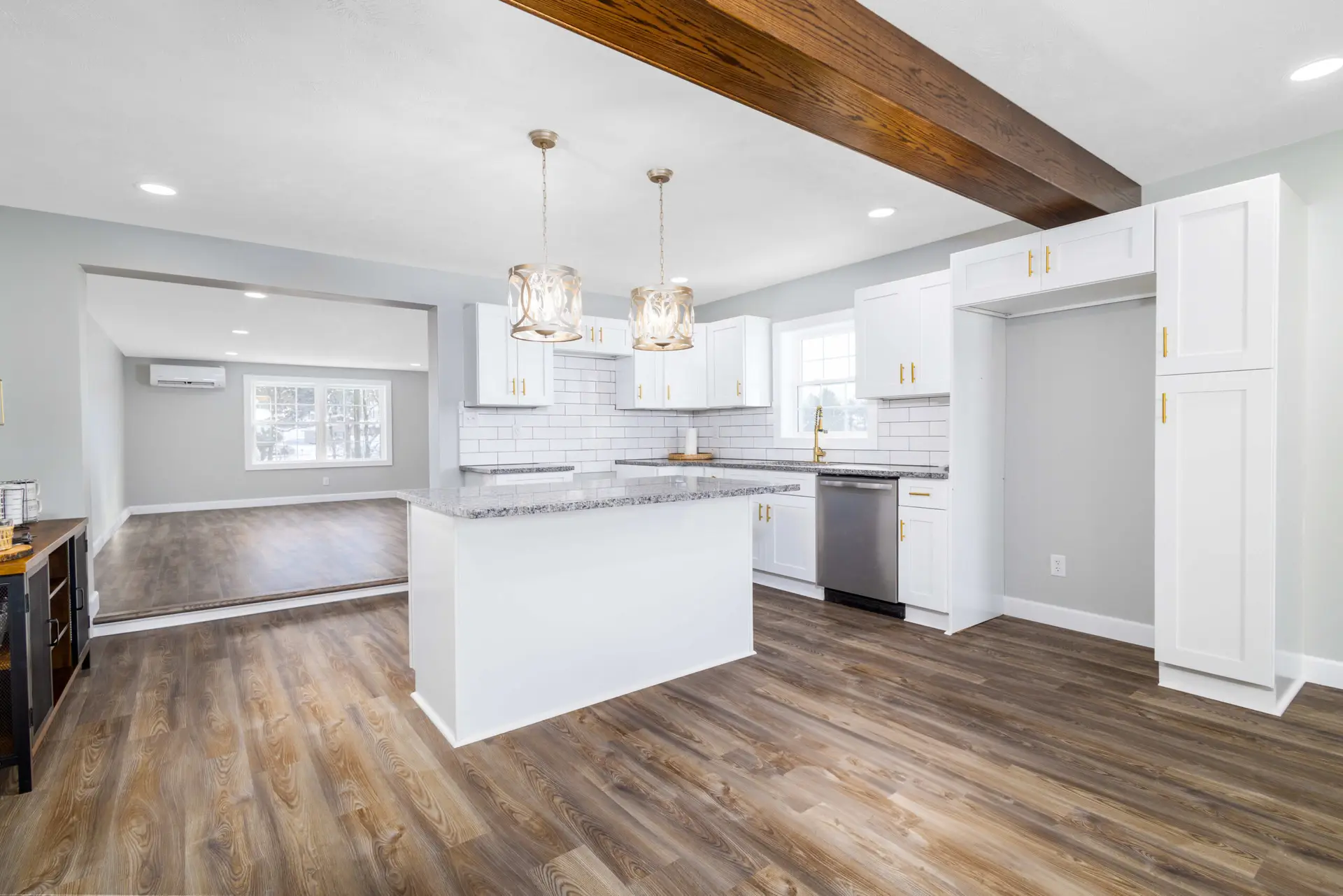 Subway tile kitchen backsplash with granite countertops