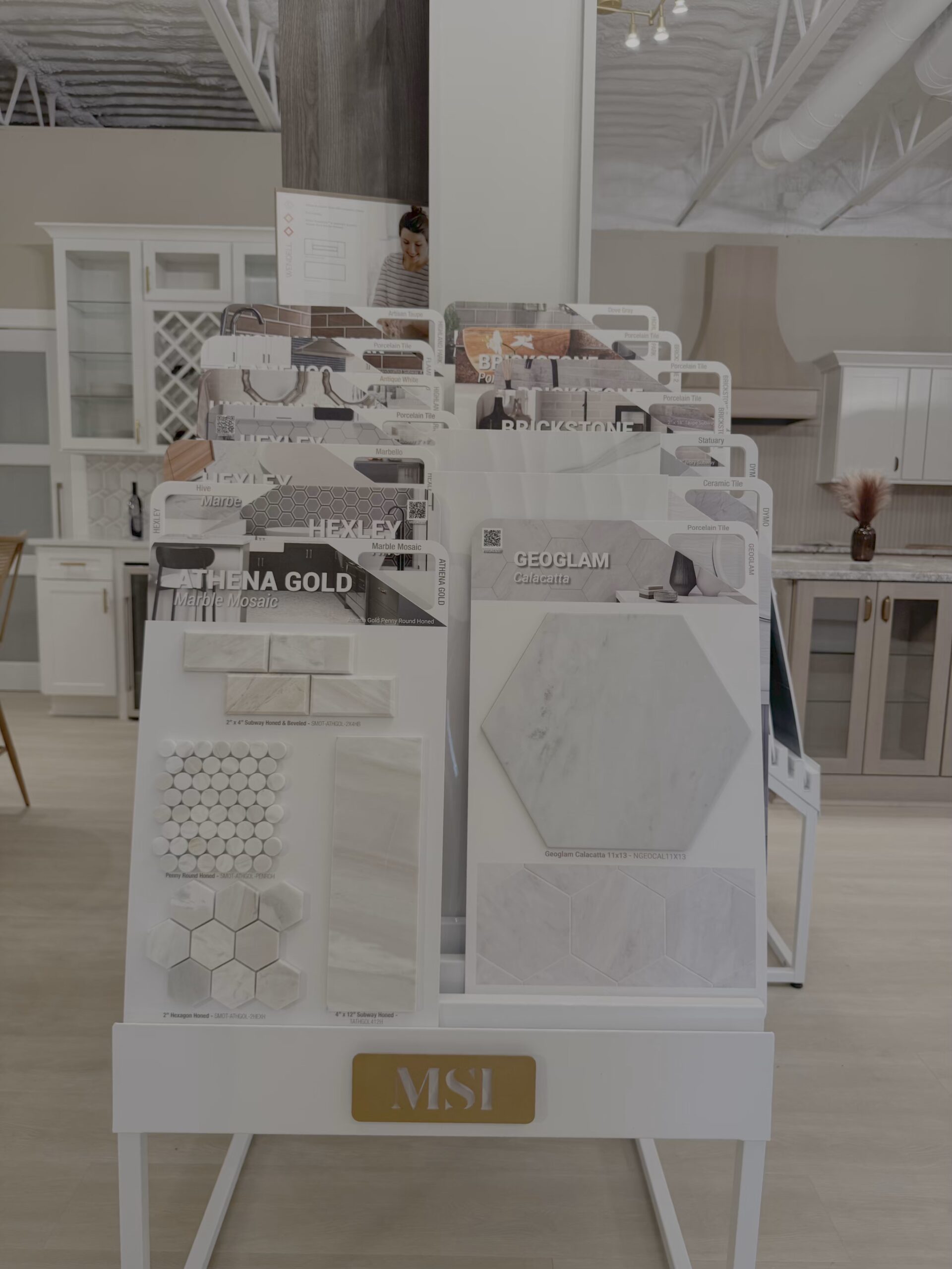 Everlife LVT waterproof flooring display
